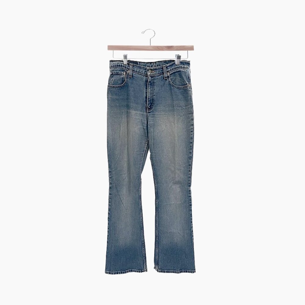 vintage 1990s y2k women's high waisted blue denim curvy bootcut flare jeans
